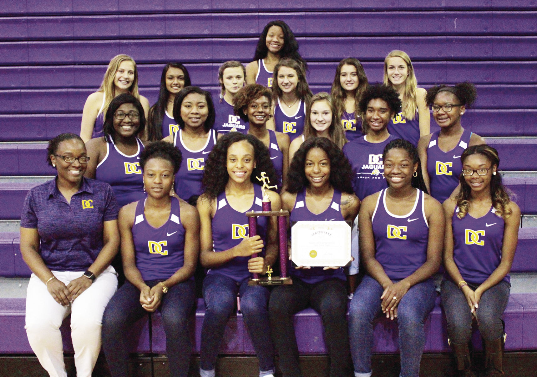 Lady Jags finish year at state meet